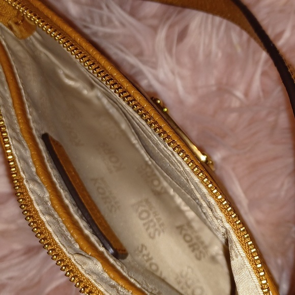 Michael Kors Wristlet - Picture 4 of 6